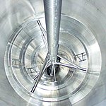 从上方看入一个20立方米的amixon®糊料料仓。